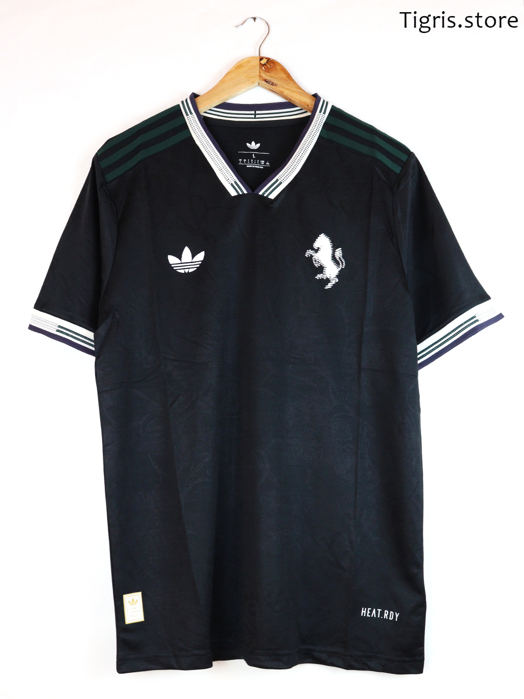 يوفيننتوس الأسود 25/26