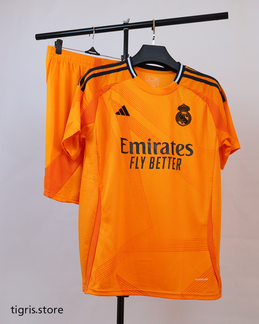 ريال مدريد البرتقالي مشجع 24/25