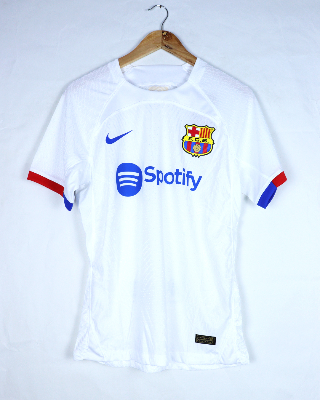 برشلونة الأبيض 22/23