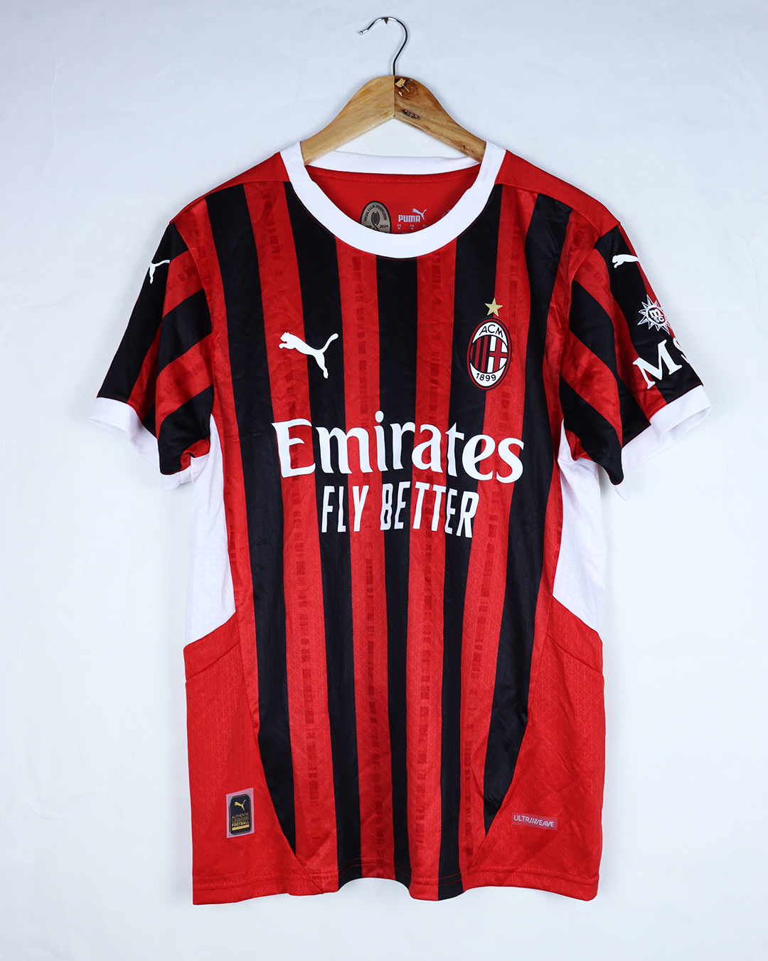 ميلان أساسي 24/25 