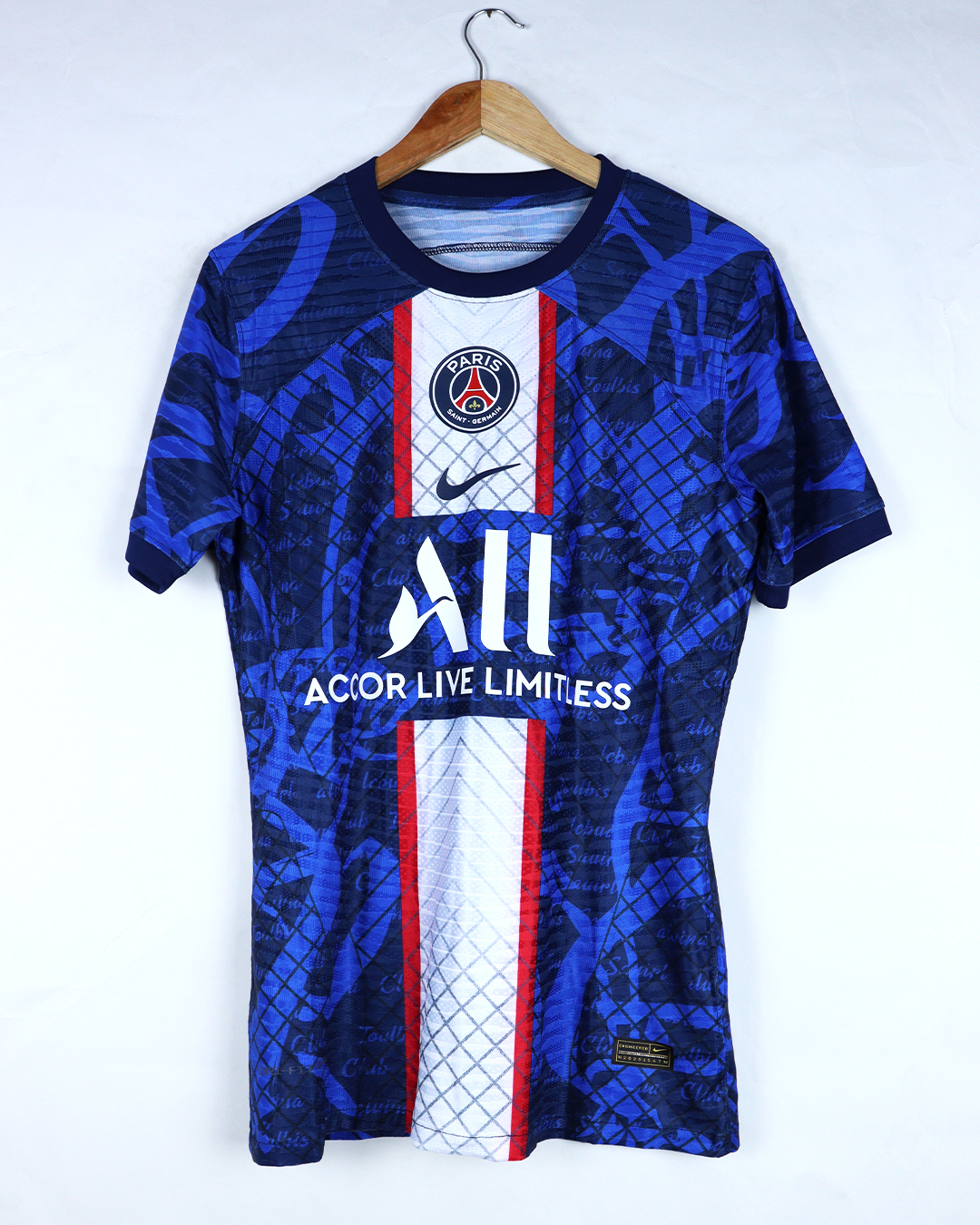 باريس سان جيرمان نسخة خاصة